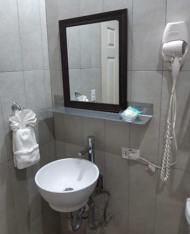 Maya Bella Downtown Hotel San Ignacio Ngoại thất bức ảnh