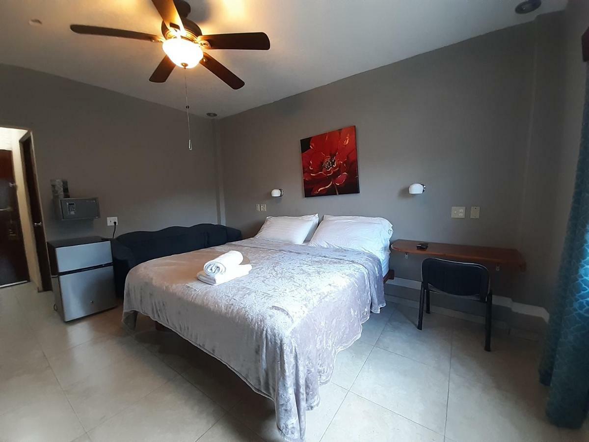 Maya Bella Downtown Hotel San Ignacio Ngoại thất bức ảnh